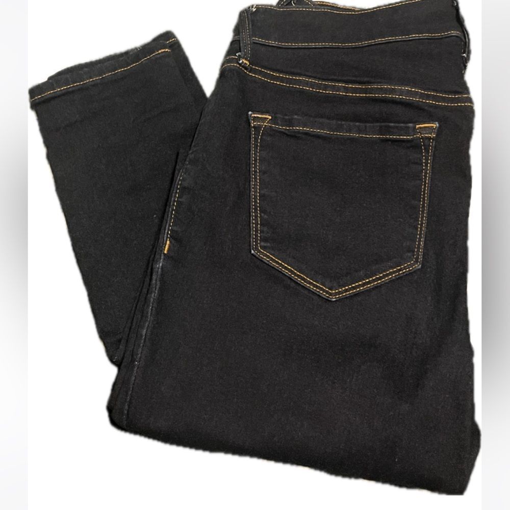 COPY - Old Navy Rockstar Super Skinny Jeans (Size 4)